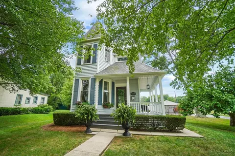 275 Broadway St, Batavia, OH 45103
