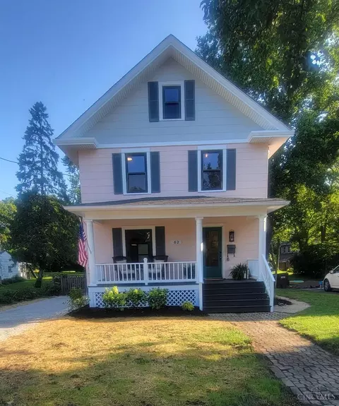 62 Sharon Rd, Glendale, OH 45246