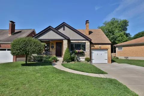 7273 Silver Crest Dr, Cincinnati, OH 45236