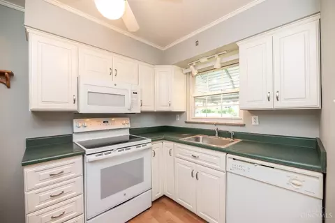 8737 Wicklow Ave, Cincinnati, OH 45236 photo 8