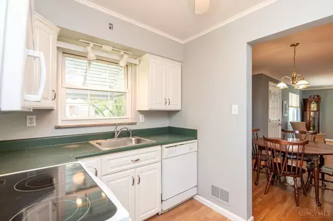 8737 Wicklow Ave, Cincinnati, OH 45236 photo 9