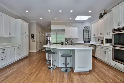 6 Noel Ln, Cincinnati, OH 45243 photo 13