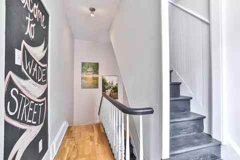 Entry Way - 219 Wade St, Cincinnati, OH 45202 photo 9 of 10