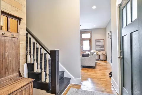 Entry Way - 219 Wade St, Cincinnati, OH 45202 photo 1 of 10