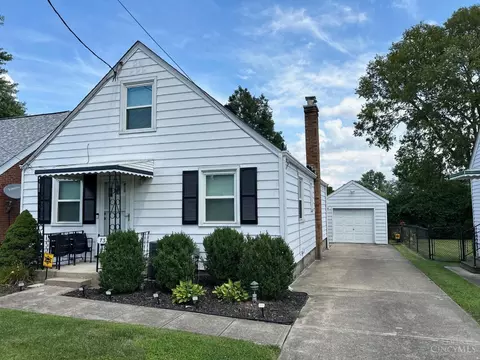 7376 Richmond Ave, Deer Park, OH 45236