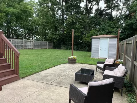Exterior - 3224 Buell St, Cincinnati, OH 45211 photo 5 of 8