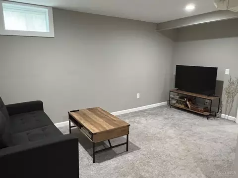 Living - 3224 Buell St, Cincinnati, OH 45211 photo 4 of 4