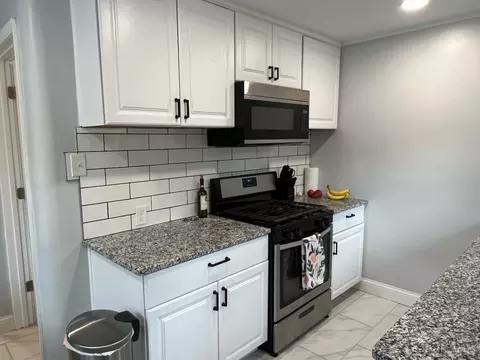 Kitchen - 3224 Buell St, Cincinnati, OH 45211 photo 2 of 5