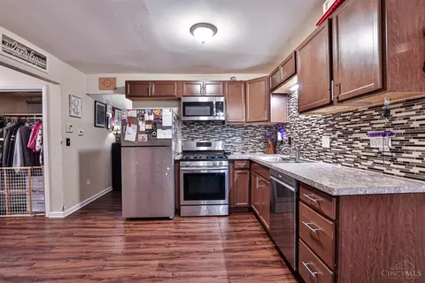 Kitchen - 772 Smiley Ave, Forest Park, OH 45240 photo 1 of 2