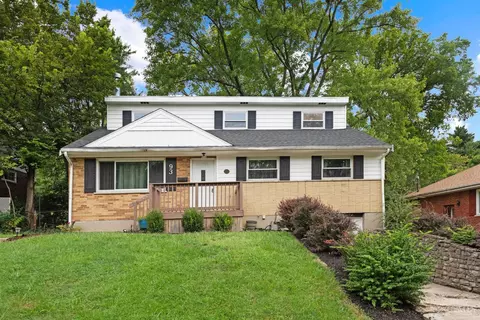 93 Ireland Ave, Greenhills, OH 45218