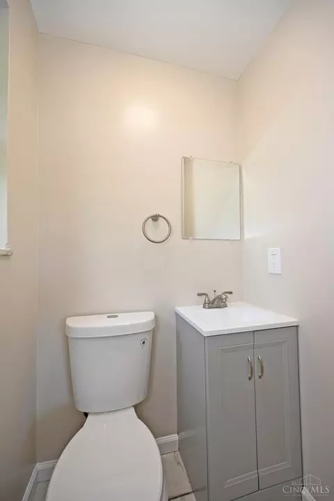 811 Danny Dr, Cincinnati, OH 45245 photo 27