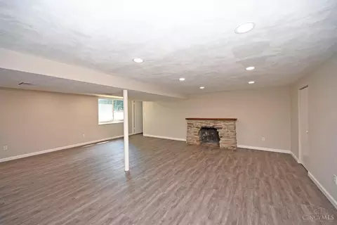 811 Danny Dr, Cincinnati, OH 45245 photo 32