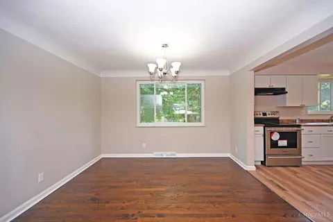 811 Danny Dr, Cincinnati, OH 45245 photo 11
