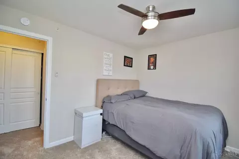 7983 Oakbridge Way, Cincinnati, OH 45248 photo 13