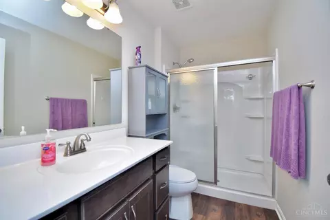 7983 Oakbridge Way, Cincinnati, OH 45248 photo 12