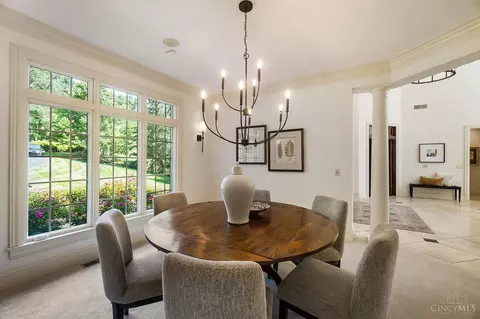 Dining - 357 Summer View Dr, Cincinnati, OH 45255 photo 3 of 4
