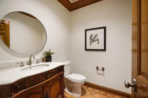 Bath - 357 Summer View Dr, Cincinnati, OH 45255 photo 1 of 7