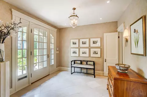 Entry Way - 2516 Ritchie Ave, Cincinnati, OH 45208 photo 1 of 6