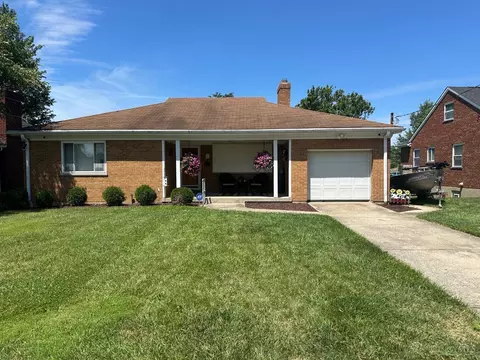 3429 Camellia Ct, Cheviot, OH 45211