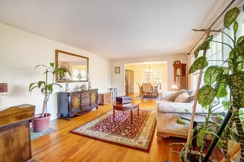 Living - 4855 Beechwood Rd, Cincinnati, OH 45244 photo 3 of 7