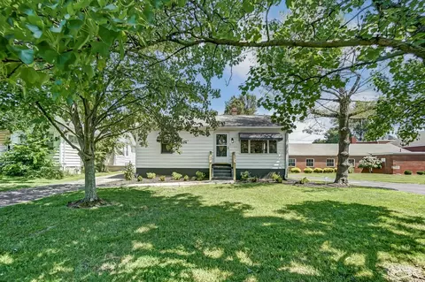 614 Kemper Rd, Springdale, OH 45246
