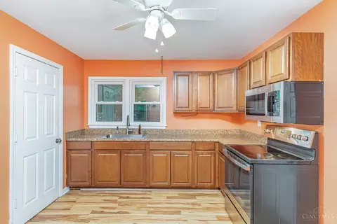 Kitchen - 254 Second St, Morrow, OH 45152 photo 1 of 2