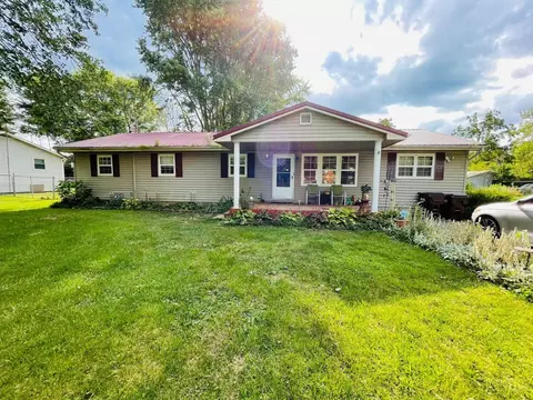 238 Circle Dr, New Vienna, OH 45159