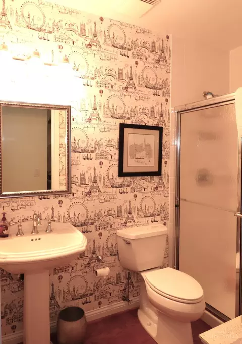 Bath - 30 Edinburgh Pl, North Bend, OH 45052 photo 4 of 4