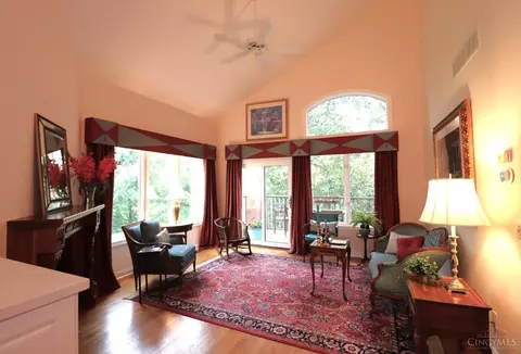 Living - 30 Edinburgh Pl, North Bend, OH 45052 photo 2 of 6