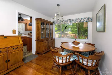 300 Ingram Rd, Greenhills, OH 45218 photo 4