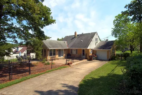 300 Ingram Rd, Greenhills, OH 45218 photo 10