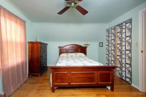 300 Ingram Rd, Greenhills, OH 45218 photo 9