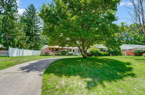 2066 Stayman Dr, Kettering, OH 45440 photo 3
