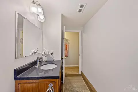 11866 Pippin Rd, Cincinnati, OH 45231 photo 25