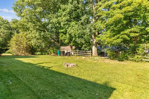 Exterior - 5455 Fox Rd, Cincinnati, OH 45239 photo 8 of 9