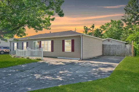 748 Martha Dr, Franklin, OH 45005