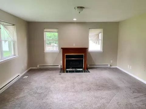 Living - 5795 Eula Ave, Cincinnati, OH 45248 photo 4 of 5