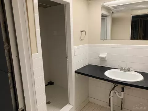 Bath - 5795 Eula Ave, Cincinnati, OH 45248 photo 2 of 2