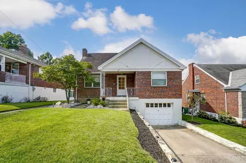 621 Woodside Hts, Saint Bernard, OH 45217