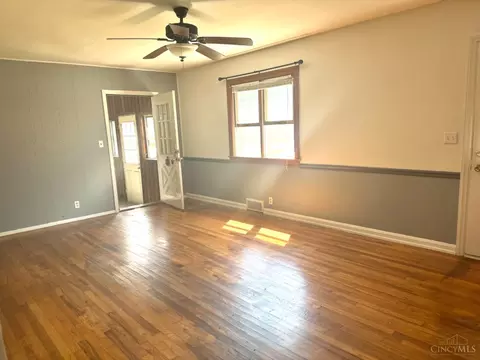 4572 Bells Ln, Cincinnati, OH 45244 photo 3