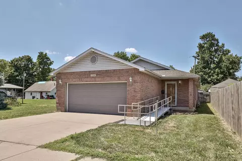 2206 Pearl St, Middletown, OH 45044