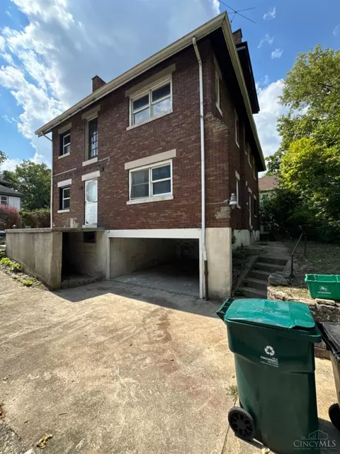 Exterior - 720 Chalfonte Pl, Cincinnati, OH 45229 photo 3 of 3