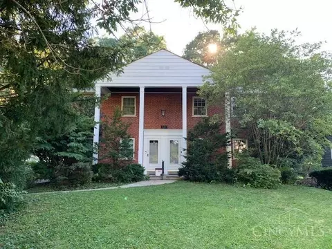 337 Ridgeway Rd, Wyoming, OH 45215