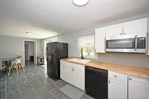 Kitchen - 4210 Dixie Dr, Cincinnati, OH 45245 photo 3 of 3