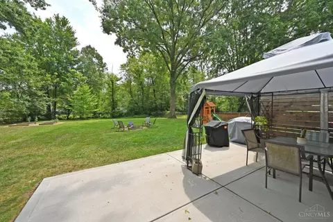 Exterior - 4210 Dixie Dr, Cincinnati, OH 45245 photo 5 of 13