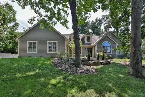610 Laurel Oaks Dr, Loveland, OH 45140