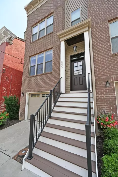 545 Ringgold St, Cincinnati, OH 45202 photo 3
