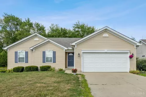 4594 Vista Meadows Dr, Batavia, OH 45103