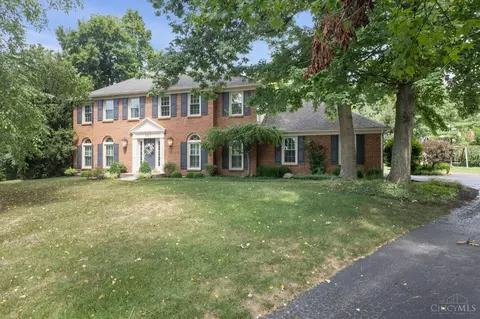 823 Foxknoll Ct, Anderson Twp, OH 45230
