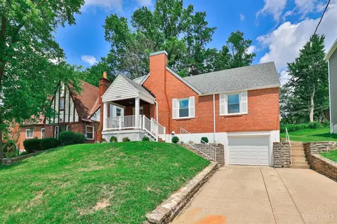 2832 Cortelyou Pl, Cincinnati, OH 45213